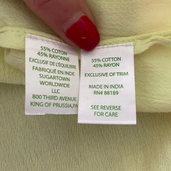 Lilly Pullitzer, V Neck Embroidered Tunic with hemline Tassels Sz XS - Picture 4 of 10